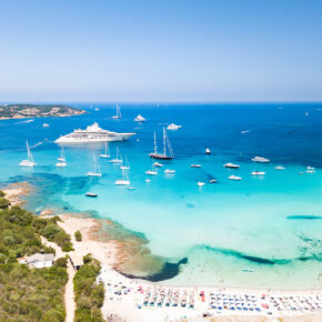 Sardinien: 6 Tage ins 4* hotel mit Halbpension & Flug nur 654€