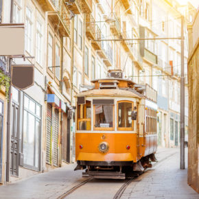 Porto Städtereise: 4 Tage mit TOP 4* Hotel, Frühstück & Flug nur 256€
