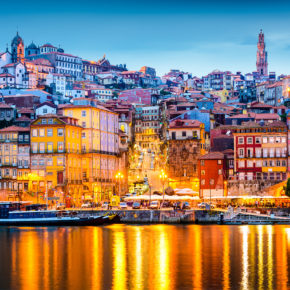 Porto Deal: 4 Tage ins TOP 4* Hotel mit Frühstück & Flug nur 242€