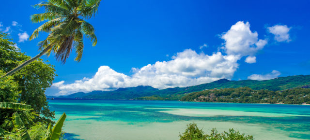 Inselhopping: 13 Tage Seychellen im guten 3* Hotels mit Frühstück & Hin- und Rückflug nur 1569 €