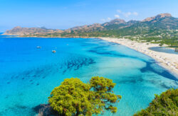 Korsika Hotelschnäppchen: 8 Tage im tollen 3* Hotel mit Halbpension nur 199€