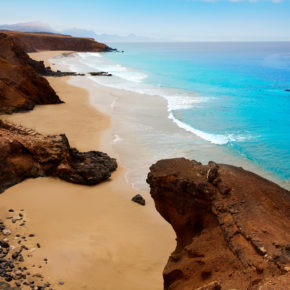 Kanaren: 7 Tage auf Fuerteventura in 4* All Inclusive Villa & Flug um 336€