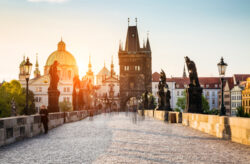 Prag erleben: 2 Tage Städtetrip im TOP 4* Hotel mit Frühstück ab 35€