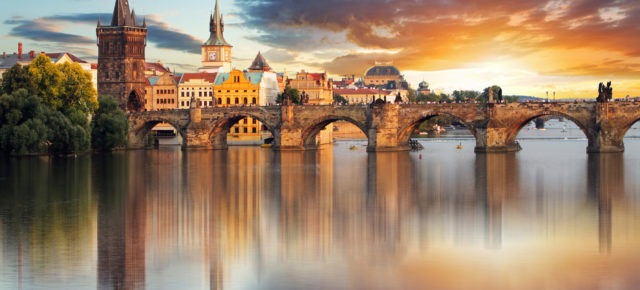 Ab in die Goldene Stadt: 2 Tage Prag im zentralen TOP 4* Hotel mit Frühstück ab 36€
