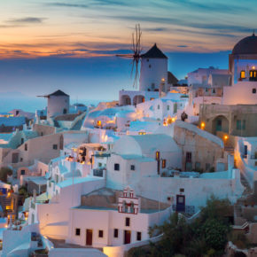 Griechenland: 8 Tage Santorini im 3* Hotel mit Frühstück & Flug um 205€