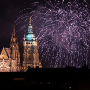 Die besten Silvester Schnäppchen in Prag im Hostel oder 5* Hotel bereits ab 20€ Die besten Silvester Schnäppchen in Prag im Hostel oder 5* Hotel bereits ab 20€