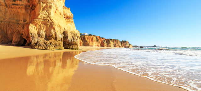 Familienurlaub an der Algarve: 7 Tage Portugal im guten 3* Hotel mit Flug nur 1618€ für die ganze Familie