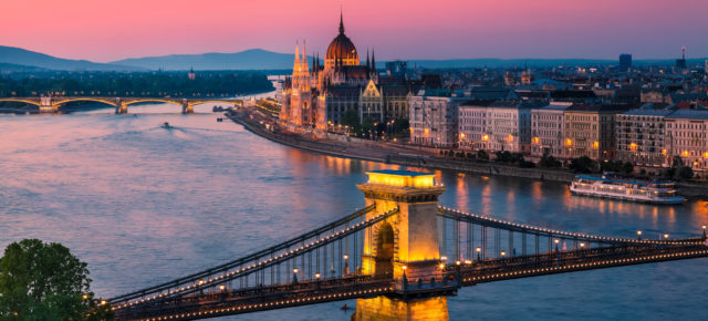 Budapest Städtereise Gutschein: 3 Tage im TOP 4* Radisson Hotel mit Frühstück nur 89€