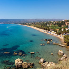 Ab nach Griechenland: 8 Tage günstige Flüge nach Kalamata nur 56€