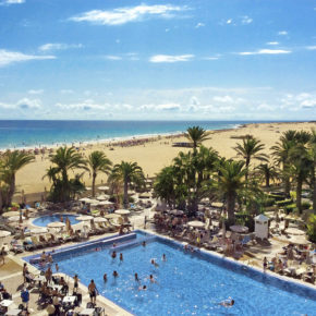 Riu Olivia Beach Resort Pool