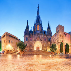 Sommer in Barcelona: 3 Tage in zentralem 3* Hotel mit Flug nur 90€