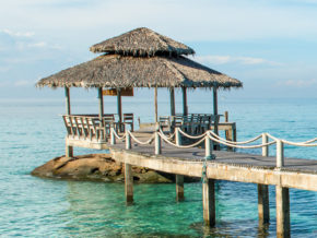Silvester am Strand in Thailand: 14 Tage Phuket im 4* Hotel & Flug mit Gepäck für 505€