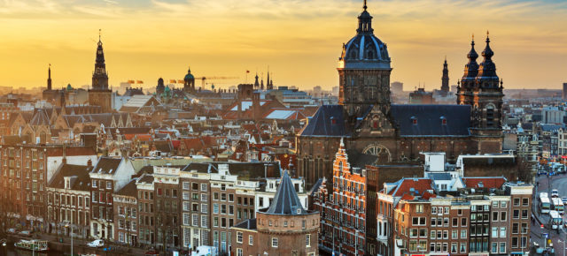 Amsterdam: Tagestrip mit Hin- & Rückflug nur 64€