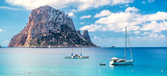 Ibiza entdecken: 8 Tage mit Mietwagen & Flug die Insel erkunden nur 68€ p.P.