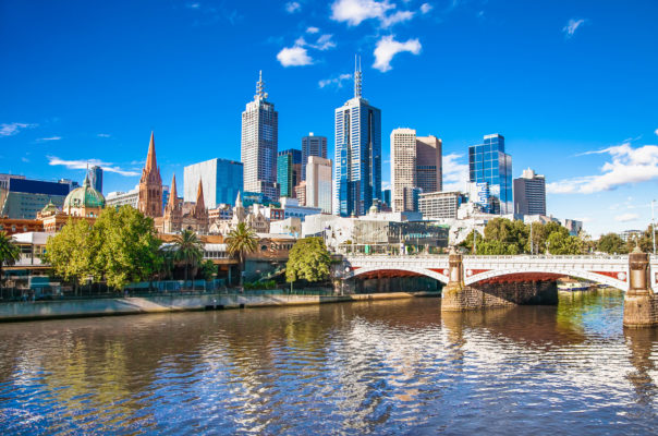 Australien Melbourne Brücke Tag Skyline