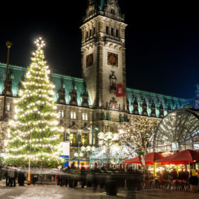 Hamburgs geilster Weihnachtsmarkt: 2 Tage SANTA PAULI inkl. zentralem 3* Hotel nur 30€