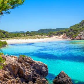 Ab nach Menorca: 8 Tage mit Unterkunft & Flug nur 110€