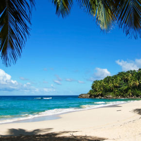 Lastminute Karibik: 11 Tage in der Dom Rep mit Unterkunft am Strand & Flug für 445€