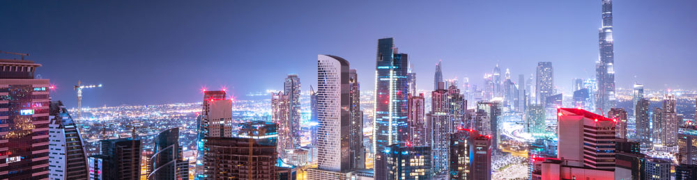 Dubai bei Nacht Panorama