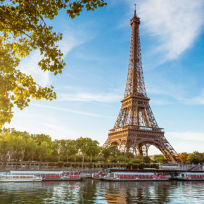 Langes Wochenende in Paris: 4 Tage im 3* Hotel mit Flug um 122€