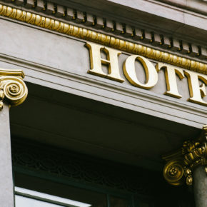 Hotelsterne: Das bedeuten die fünf Kategorien
