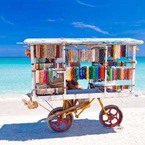 Kuba Traumreise: 14 Tage Havanna & Varadero mit 4* & 5* Hotels, Verpflegung, Flug, Transfers, Oldtimer- & Katamaranfahrt um 1391€