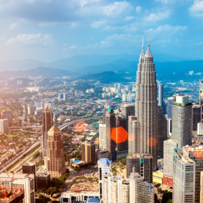 Malaysia: Günstige Hin- & Rückflüge nach Kuala Lumpur & Langkawi für 337€