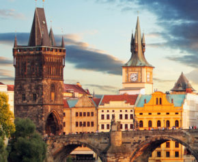 Prag Wochenendtrip: 2 Tage in der goldenen Stadt im 4* Hotel mit Frühstück nur 19€
