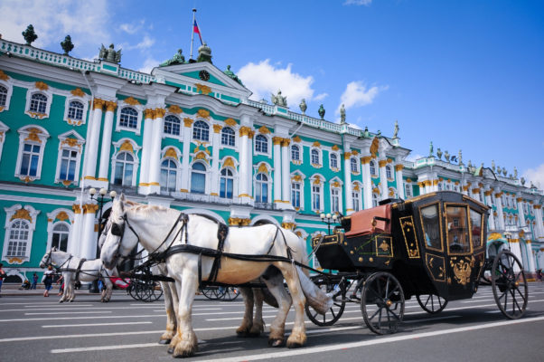 Russland St. Petersburg Kutsche