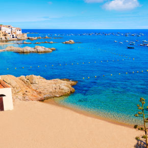 Spanien: 8 Tage an der Costa Brava mit Hotel & Flug für 99€