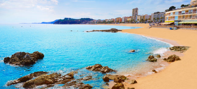 Costa Brava: 6 Tage Lloret de Mar in guter Unterkunft inkl. Frühstück & Flug für NUR 188€