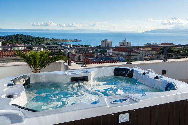 Kroatien: 8 Tage LUXUS-Villa mit Sonnendeck, Panoramablick, Pool