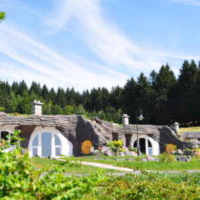 Tolkien Day: 4 Tage wohnen wie ein Hobbit im Auenland inkl. Frühstück für 126€ Tolkien Day: 4 Tage wohnen wie ein Hobbit im Auenland inkl. Frühstück für 126€