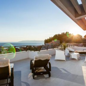 Kroatien: 8 Tage LUXUS-Villa mit Sonnendeck, Panoramablick, Pool & Jacuzzi ab 284€ p.P.