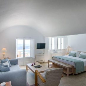 Santorini Luxury Suites