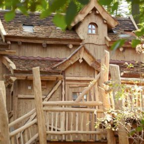 Familienspaß: 2 Tage im Baumhaus im Natur-Resort Tripsdrill mit Frühstück & Wildparadies ab 59€ Familienspaß: 2 Tage im Baumhaus im Natur-Resort Tripsdrill mit Frühstück & Wildparadies ab 59€