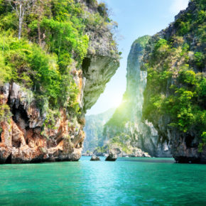Hauptreisezeit Thailand: Hin- und Rückflüge nach Krabi mit Qatar Airways für 306€