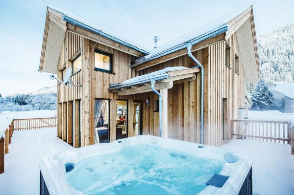 Wintervilla Steiermark Außenjacuzzi