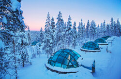 Winter-Abenteuer: 2 Tage Finnland im spektakulären 5* Glas-Iglu mit Halbpension für 234€