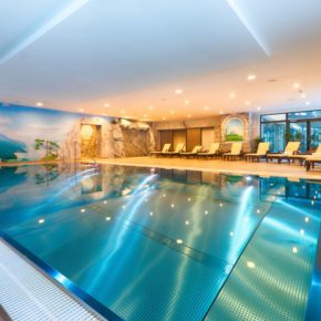 Wellness-Kracher: [ut f="duration"] Tage Kaprun im guten [ut f="stars"]* Hotel mit [ut f="board"] Plus & Wellness ab [ut f="price"]€