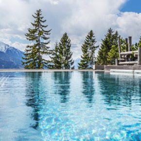 Skiurlaub in Tirol: 2 Tage Wellness & Rooftop-Spa im TOP Hotel mit Frühstück & Infinity-Pool ab 99€ Skiurlaub in Tirol: 2 Tage Wellness & Rooftop-Spa im TOP Hotel mit Frühstück & Infinity-Pool ab 99€