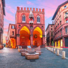 Kurztrip nach Italien: 4 Tage Bologna im 3* Spa-Hotel mit Flug nur 77€
