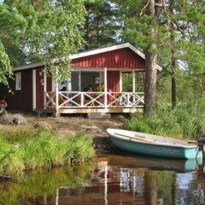 Ruhepol: 6 Tage auf eigener Insel in Schweden mit Ferienhaus & Boot ab 94€ p.P.