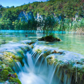 Kroatien übers Wochenende: Glamping an den Plitvicer Seen im tollen Mobilheim mit Frühstück um 74€