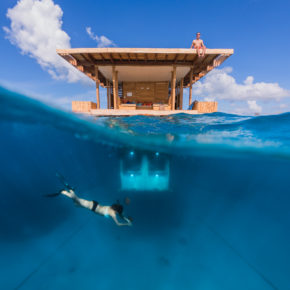 The Manta Resort: In dieser Unterwassersuite schlaft Ihr neben Korallen & Co
