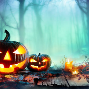Halloween im Europa-Park: Tageseintritt & Übernachtung im 4* Hotel mit Frühstück ab 89€ Halloween im Europa-Park: Tageseintritt & Übernachtung im 4* Hotel mit Frühstück ab 89€
