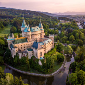 Wochenende am Schloss Bojnice: 3 Tage in der Slowakei mit Suite im 4* Hotel & Frühstück um 65€