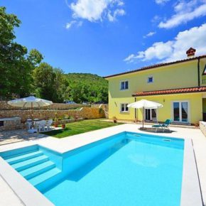 Ferienwohnung Mladen Pool