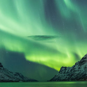 Unfassbar schön: Polarlichter in Island — Hin- & Rückflug ohne Zwischenstopp um [ut f="price"]€