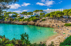 Mallorca: 4 Tage im TOP 4* Hotel mit Frühstück, Flug & Mietwagen ab 519€